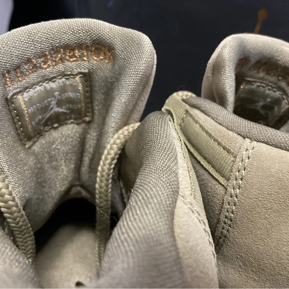 Air Jordan Retro 11’s Olive Green Sneakers Sz 9